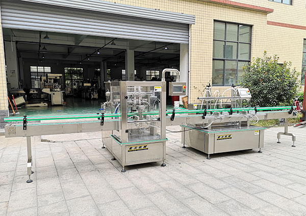 香菇醬灌裝定量加油機(jī)生產(chǎn)廠家實拍圖